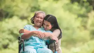 LANSIA-Para-lansia-di-Prancis-rupanya-tak-menjadikan-usia-sebagai-momok.jpg