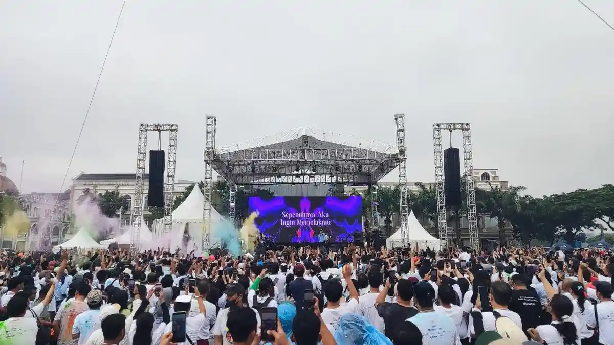 Saat Padi Reborn Hibur Ribuan Pelari Fun Color Run 2024