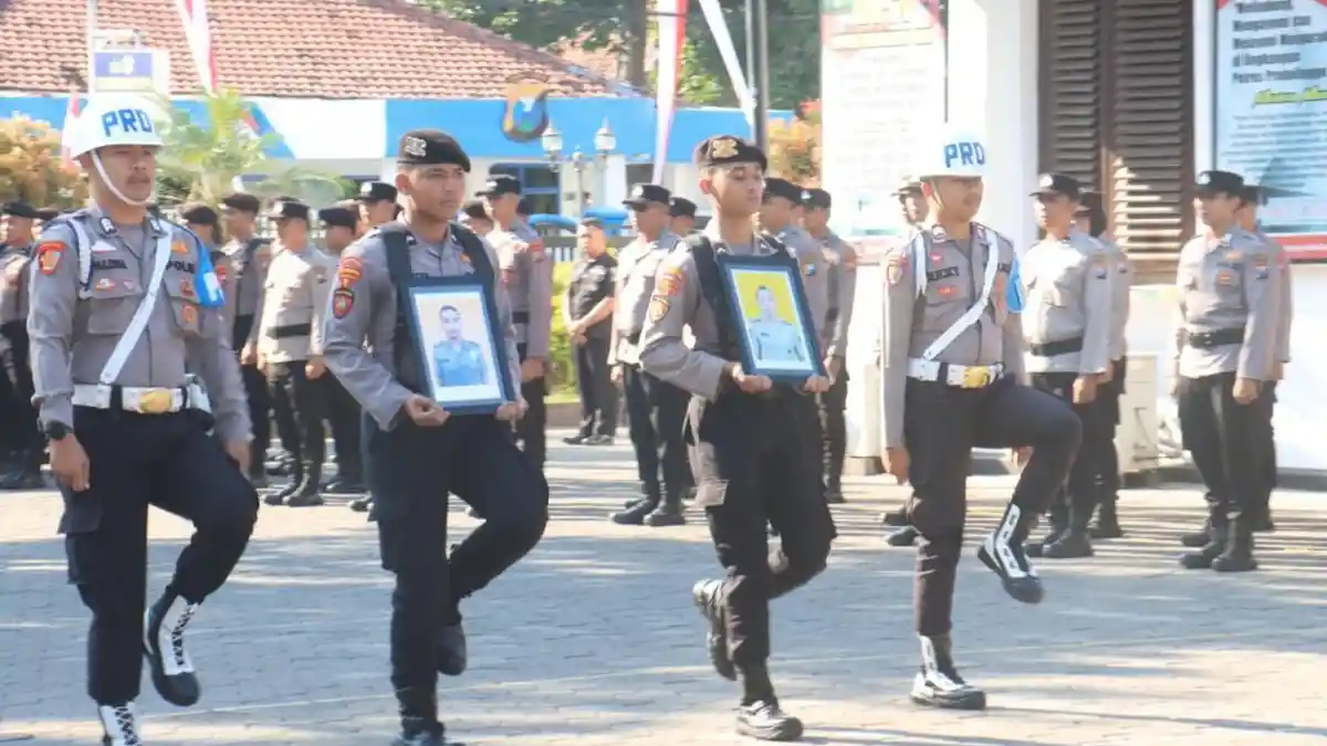 Lakukan Pelanggaran Berat, 2 Polisi di Kota Probolinggo ini Dipecat