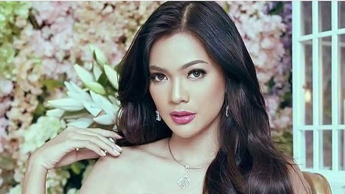 VIDEO : Puteri Indonesia 2016 Kezia Diajari Berjoget oleh Miss India