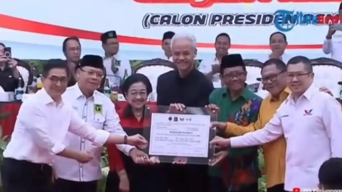 Resmi jadi Cawapres, Mahfud MD : Mas Ganjar Figur Pemimpin yang Merakyat dan Berani