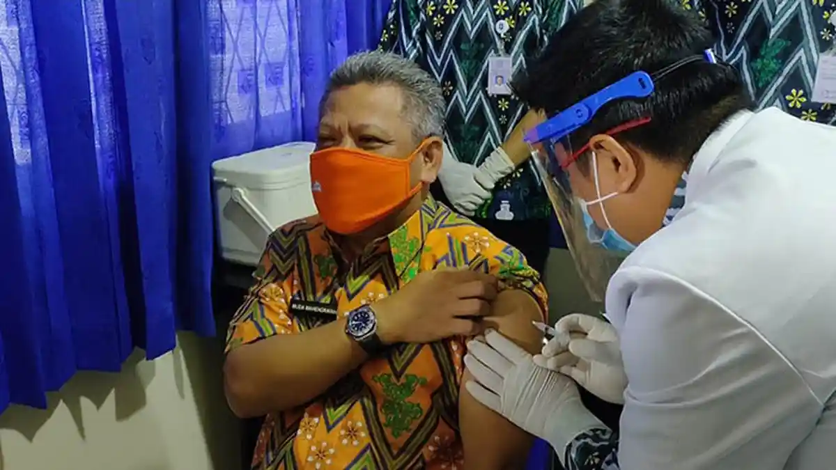 Kapan Vaksinasi Covid-19 Bagi Masyarakat Dilakukan?