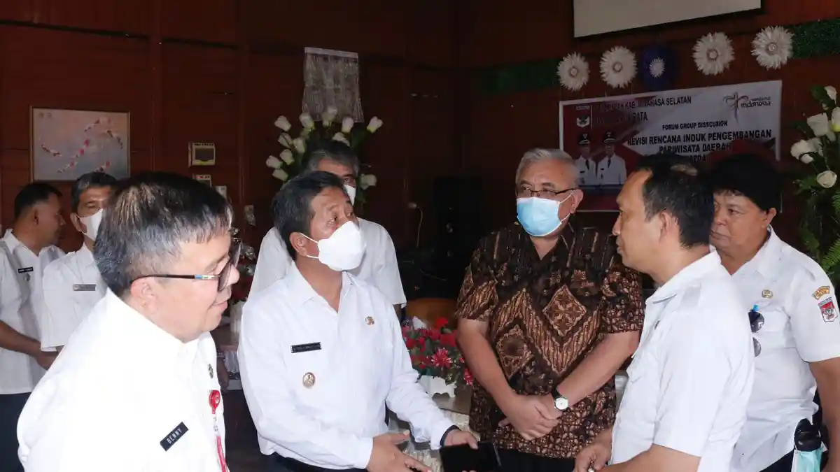 Wabup Pdt Petra Rembang Ingatkan Pentingnya Kerja Sama Semua Pihak Bangun Pariwisata Minsel