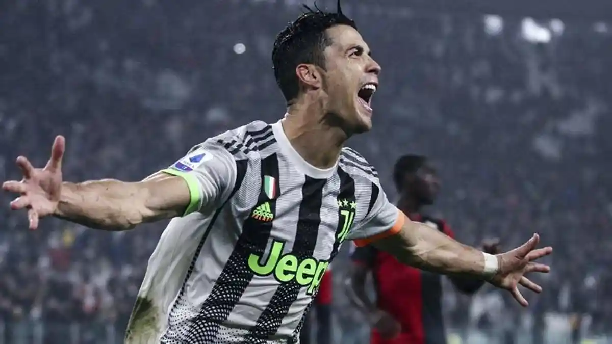 Jelang Penutupan Bursa Transfer, Cristiano Ronaldo Tawarkan Diri ke Manchester City