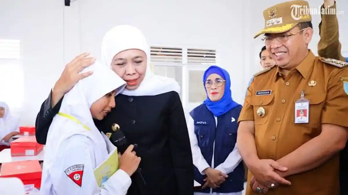 Hari Pertama Masuk Sekolah Rakyat, Gubernur Khofifah Optimis Pendidikan Bisa Putus Kemiskinan