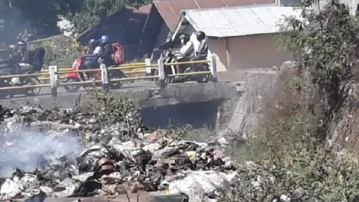 Warga Desak Pemerintah Desa dan Kecamatan Atasi Masalah Sampah di Sembalun