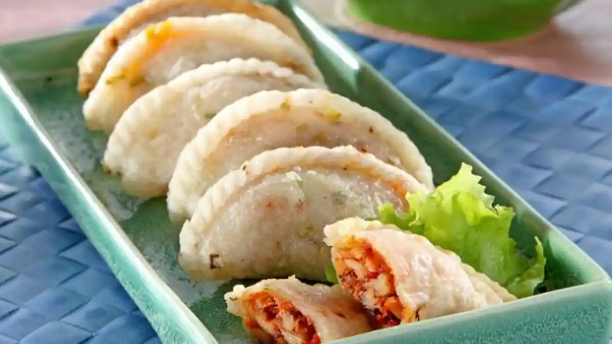 Aneka Resep Olahan Gorengan, Cireng Isi Ayam Mercon dan Martabak Telur Makaroni yang Enak