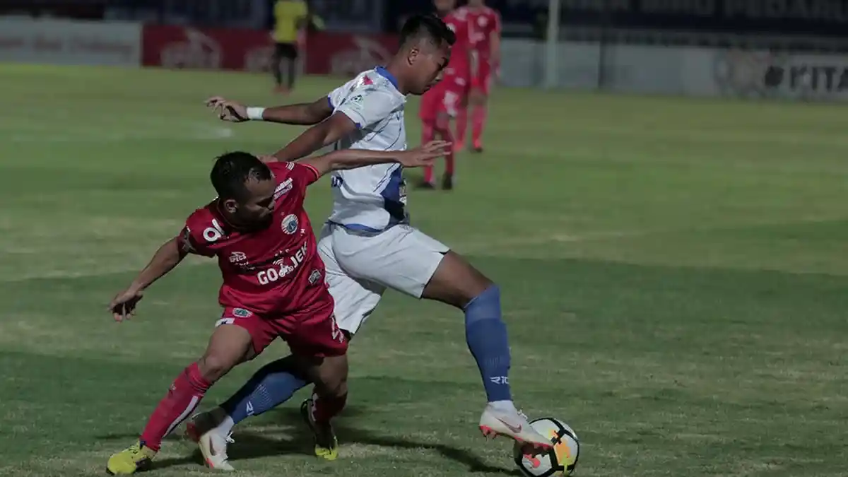 BERITA FOTO : Pertandingan Persija Jakarta VS PSIS Semarang - persija-vs-psis_20180919_140025.jpg