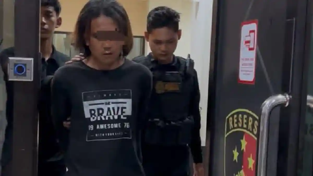 Malam Minggu Berdarah, Kernet Tusuk Sopir Truk Wingbox di SPBU Bunder Gresik
