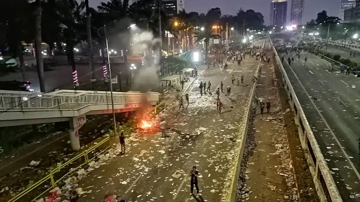 Begini Suasana Terkini Jalan Gatot Soebroto dan Tol Dalam Kota, Setelah Masa Aksi Bubar