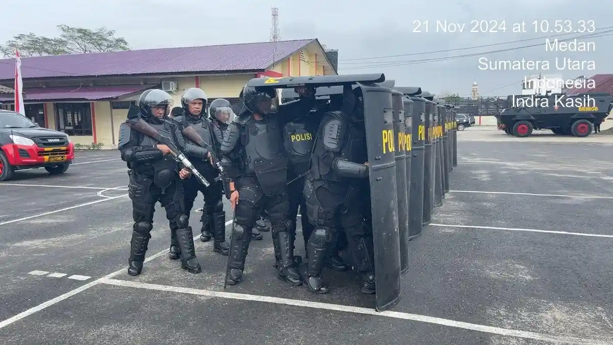 Brimob Polda Sumut Gelar Latihan Penanggulangan Huru-Hara untuk Pengamanan Pilkada 2024