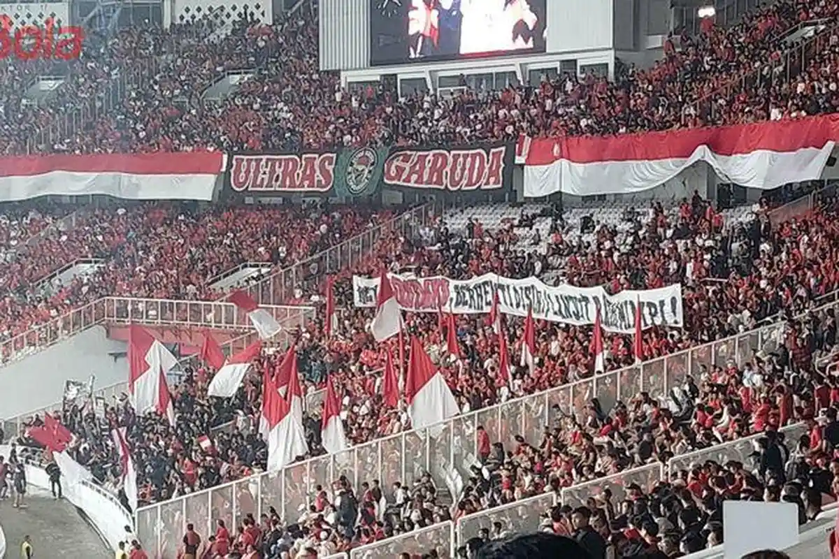 Deretan Lirik 12 Chant Timnas Indonesia, Hafalkan untuk Dukung Skuad Garuda, Ada yang Sangat Sakral