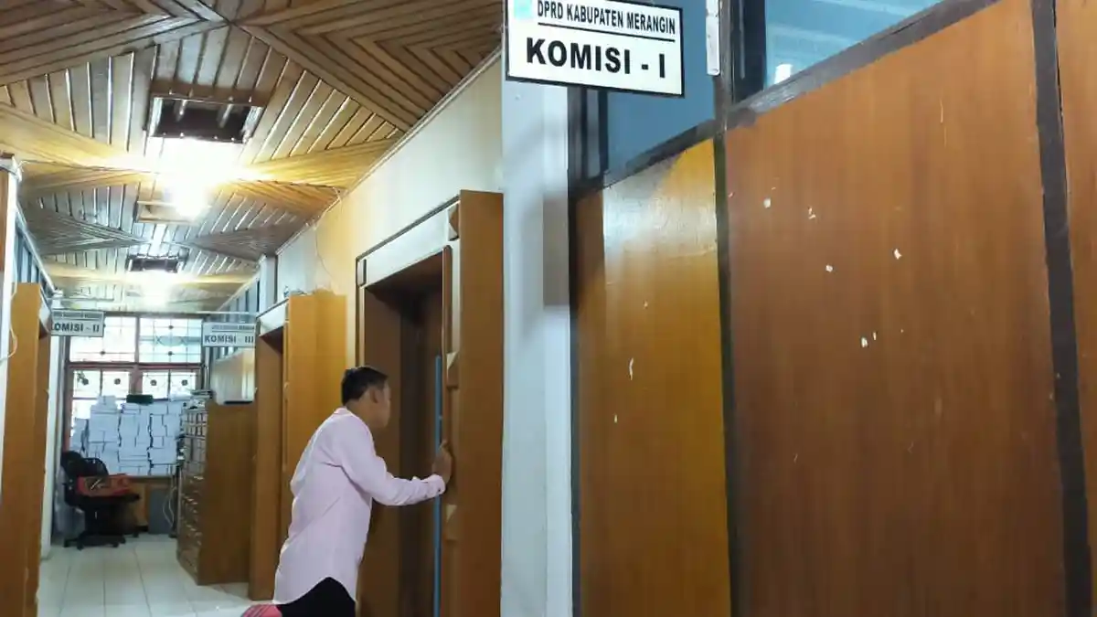 DPRD Merangin Gelar Hearing Soal Pelantikan Tengah Malam Tertutup, Ada Apa?