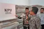 forkopimda-meninjau-logistik-Pilkada-Madiun-2024-dan-Pilgub-Jatim-2024.jpg