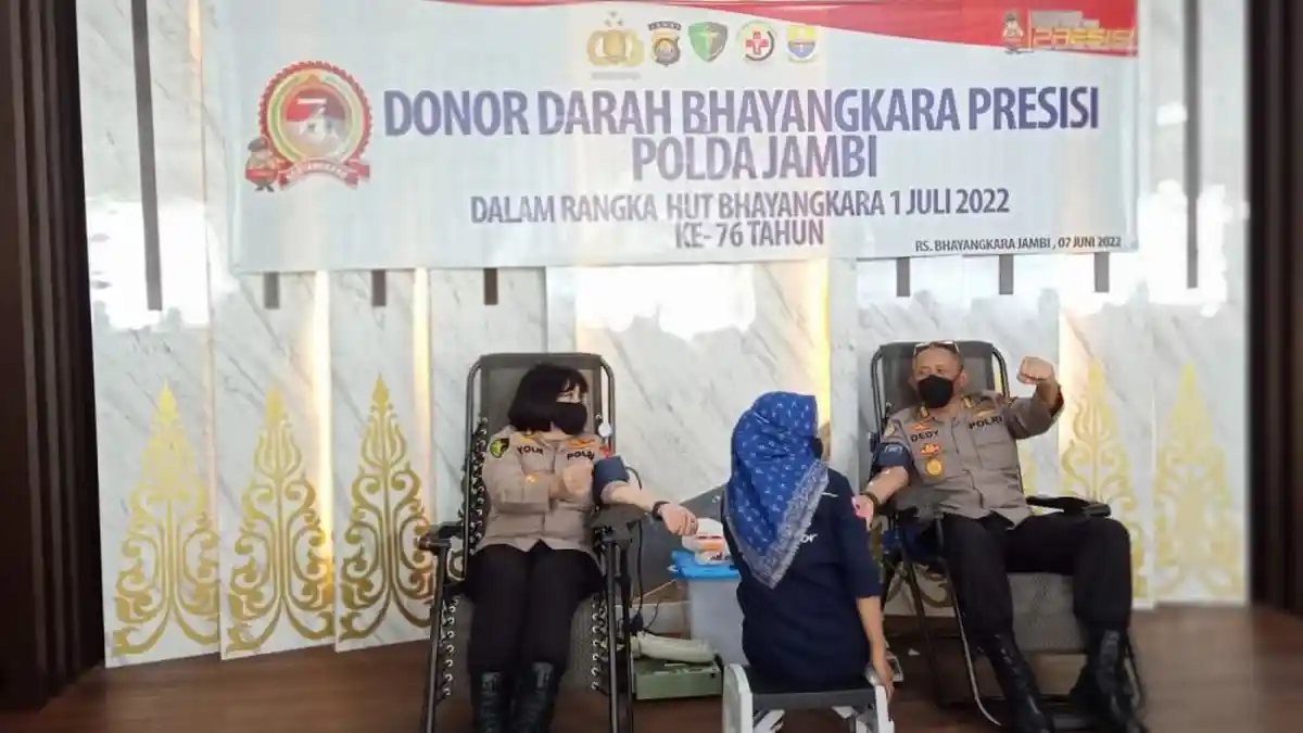 Polda Jambi Gelar Donor Darah Sambut Hari Bhayangkara ke-76