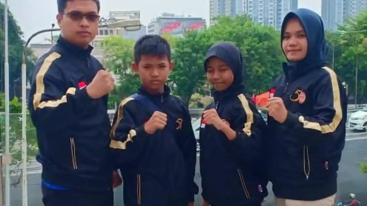 Kejuaraan Internasional di Jakarta, 2 Karateka Muda Asal Enrekang Raih Medali Perak