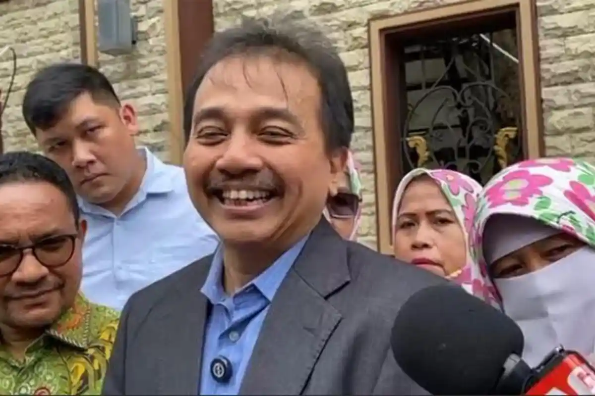 Tanggapi Status Tersangka Roy Suryo, Mahfud: Harusnya Buktikan Dulu Ijazah Jokowi Asli di Pengadilan