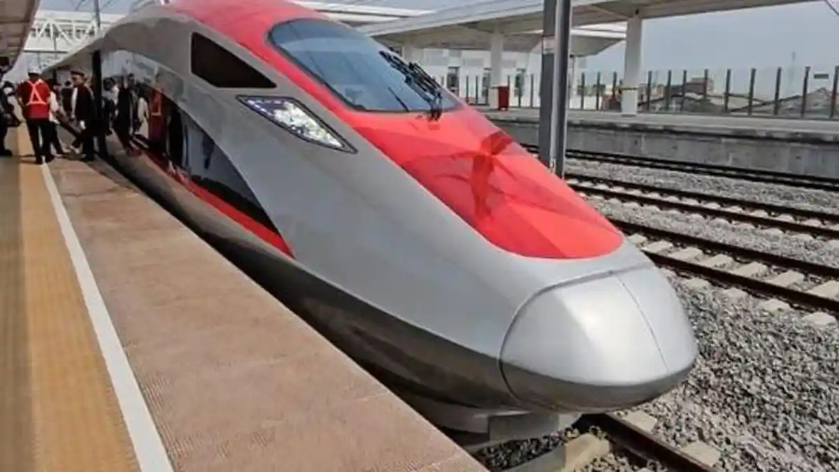 Cara Pesan Tiket Kereta Cepat via Website, Aplikasi Whoosh dan Access by KAI serta Livin by Mandiri