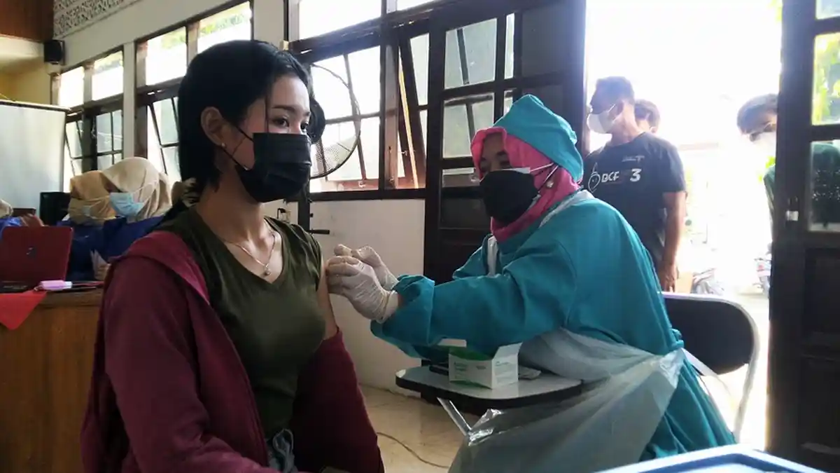 Bupati Kendal: Akhir Masa PPKM Darurat, 139 Ribu Orang Harus Sudah Tervaksin
