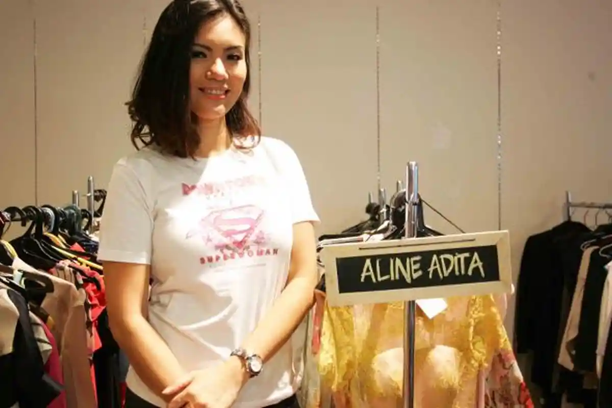 Duh Kasihan, Model Cantik Aline Adita Harus Bolak-balik Buka Baju di Tempat Ini