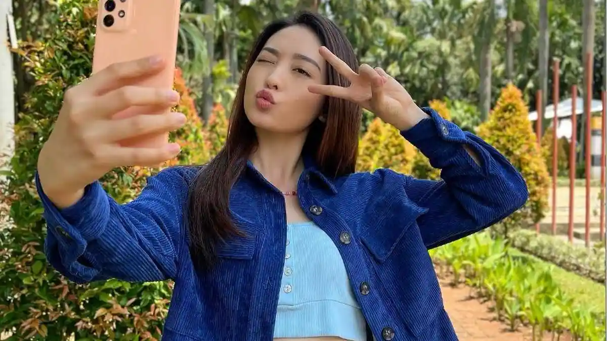 Natasha Wilona Temani Verrell Bramasta Buka Puasa Hingga Kekenyangan