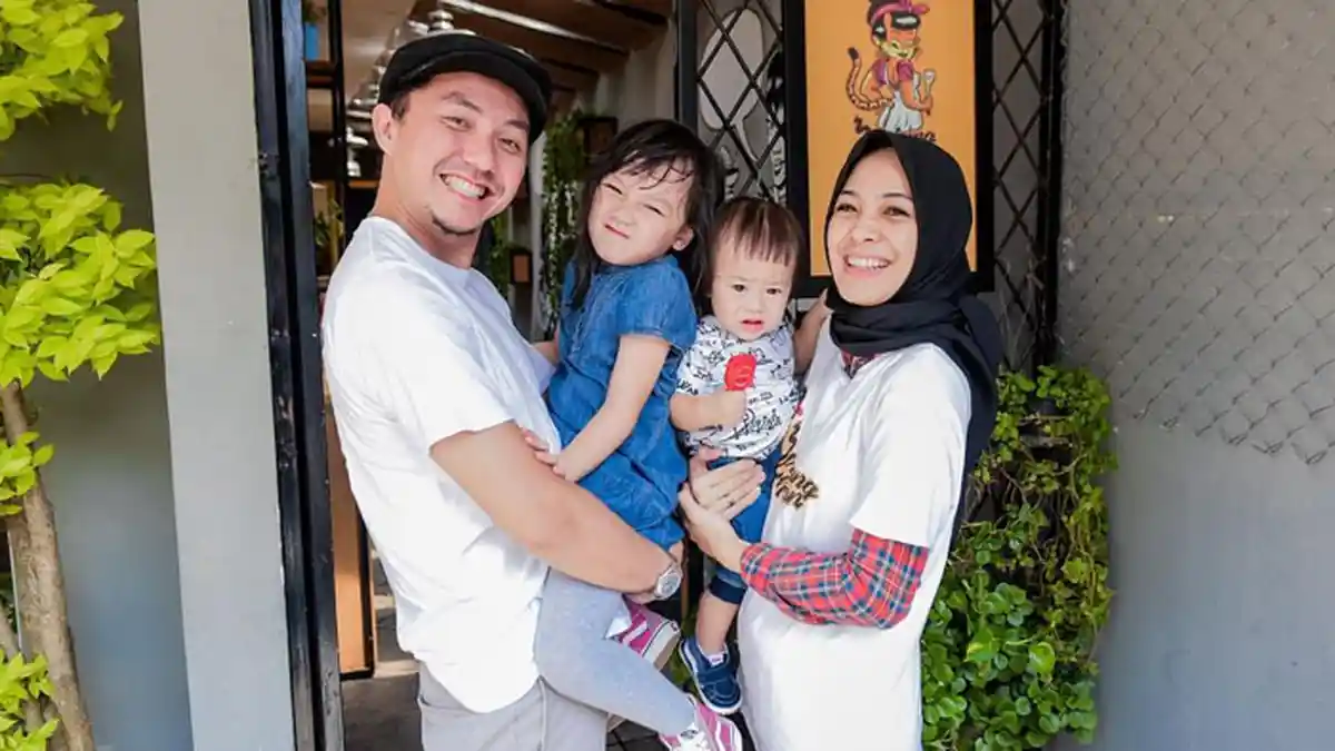 Ini Alasan Dian Ayu Lestari Tak Larang Anak Main Gadget tapi Tetap Memberikan Aturan Tegas