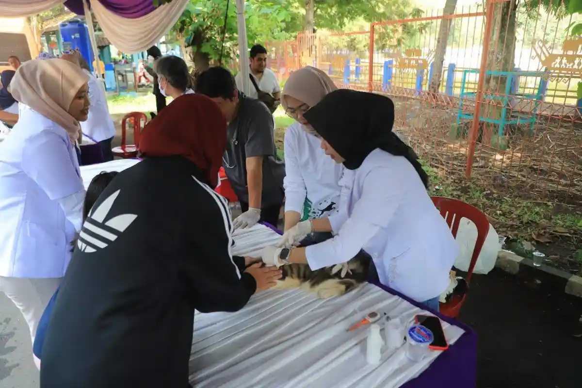365 Anjing dan Kucing Divaksin Gratis di Unila