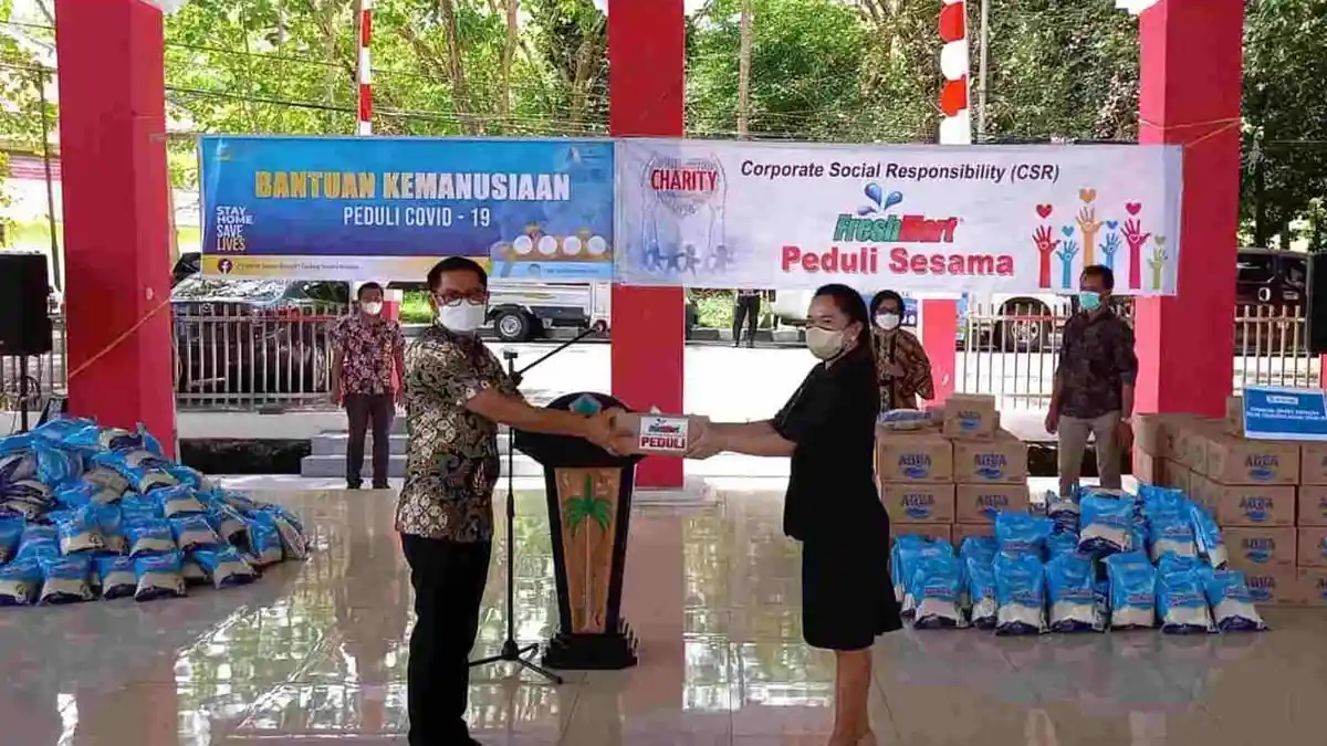 Freshmart Airmadidi Peduli, Bantu Warga Minut Lewati Isoman
