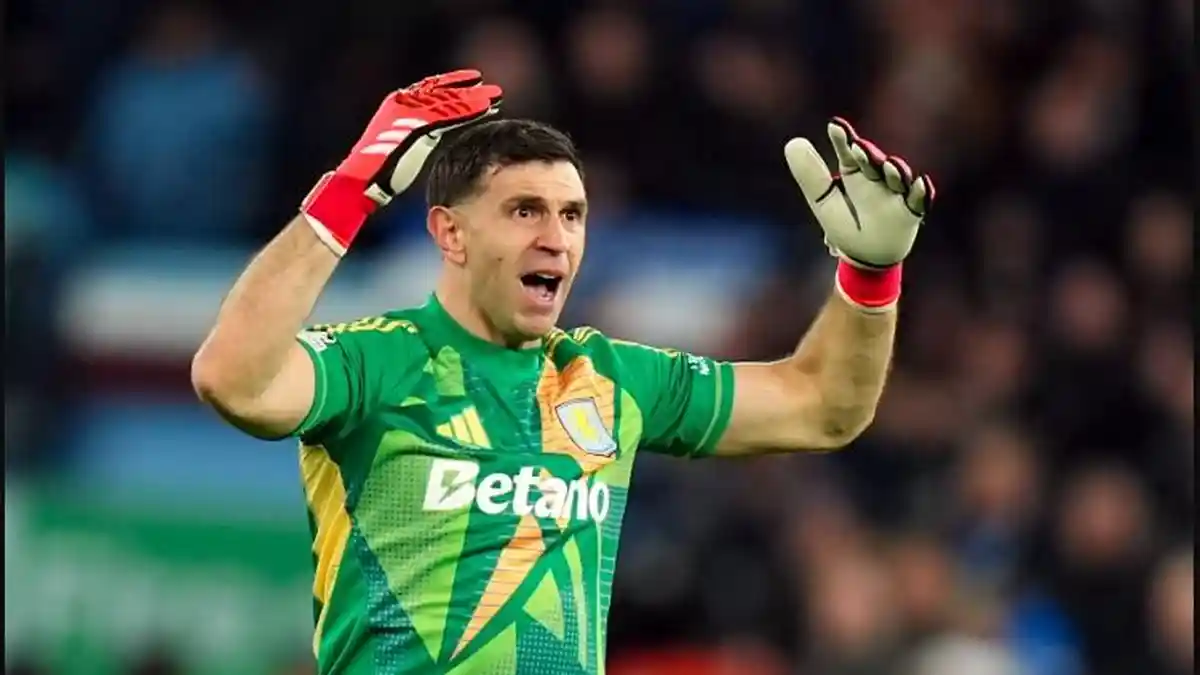 Update Transfer Gila Man United, Datangkan Emi Martinez Kiper Argentina dengan Mahar Fantastis