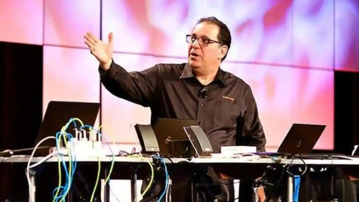 SOSOK Kevin Mitnick, Penjahat Dunia Maya yang Paling Dicari FBI, Meninggal karena Kanker