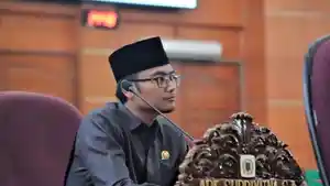 Ketua-DPRD-Kota-Depok-Ade-Supriyatna-3125.jpg