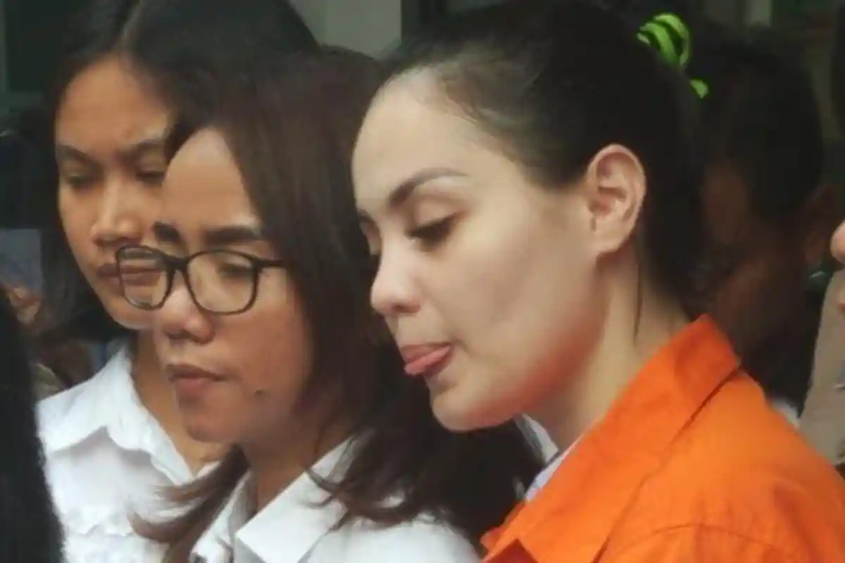 1 Maret - Kasihan, Dua Bulan di Penjara Ini Pesan Menyentuh Jennifer Dunn kepada Suaminya