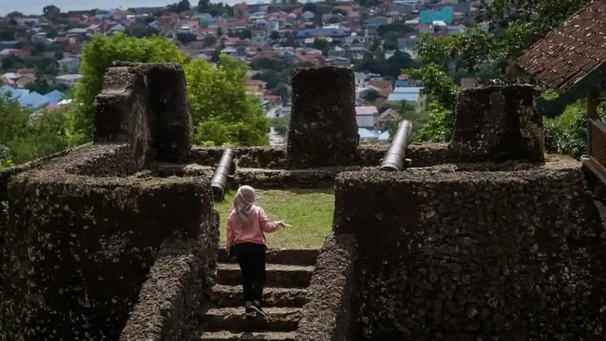 The Largest Buton Palace Fort in the World, Here are 7 Tourist Spots Around It