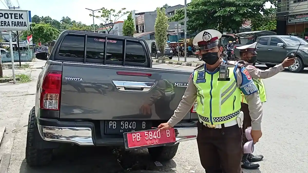 Polres Manokwari Gelar Razia, Anak di Bawah Umur hingga Kendaraan Dinas Kena Tilang