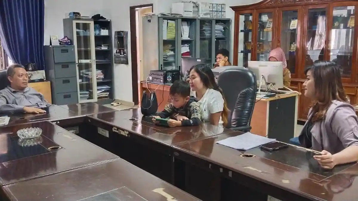 LP di Polresta Tak Ada Kabar, Emak-Emak Korban Arisan Online Datangi Kantor DPRD Deli Serdang