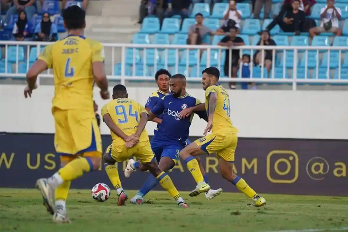 Pincang Jelang Big Match, Arema FC Kehilangan Mesin Gol Utama Saat Jamu Persija Jakarta