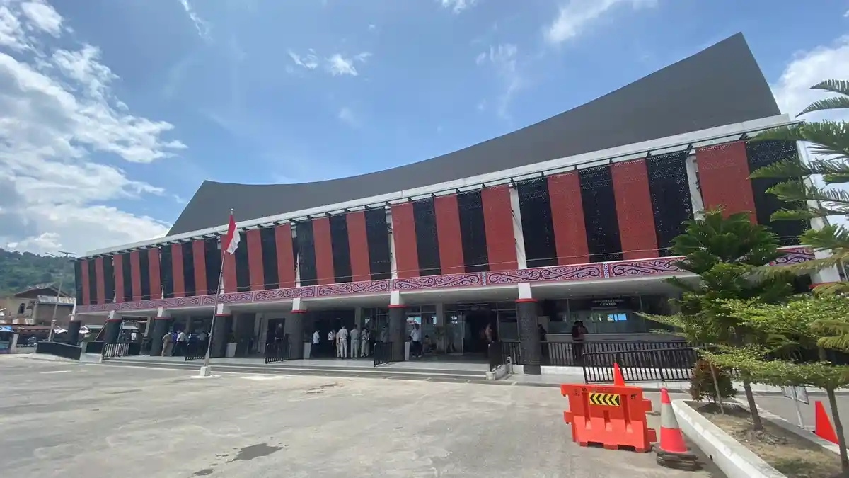 INTIP Megahnya Gedung Penumpang di Pelabuhan Ajibata, Sudah Pakai Eskalator dan Ada Toko Souvenir