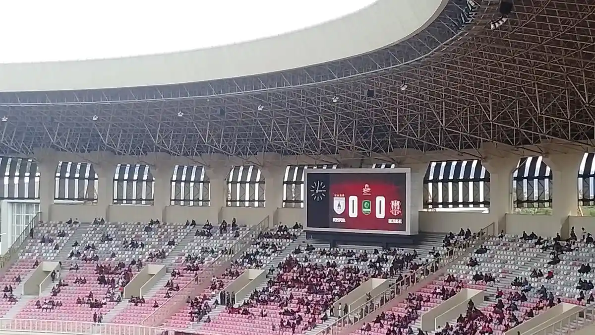 Harga Diri Mutiara Hitam di Kandang, Suporter Padati Stadion Lukas Enembe