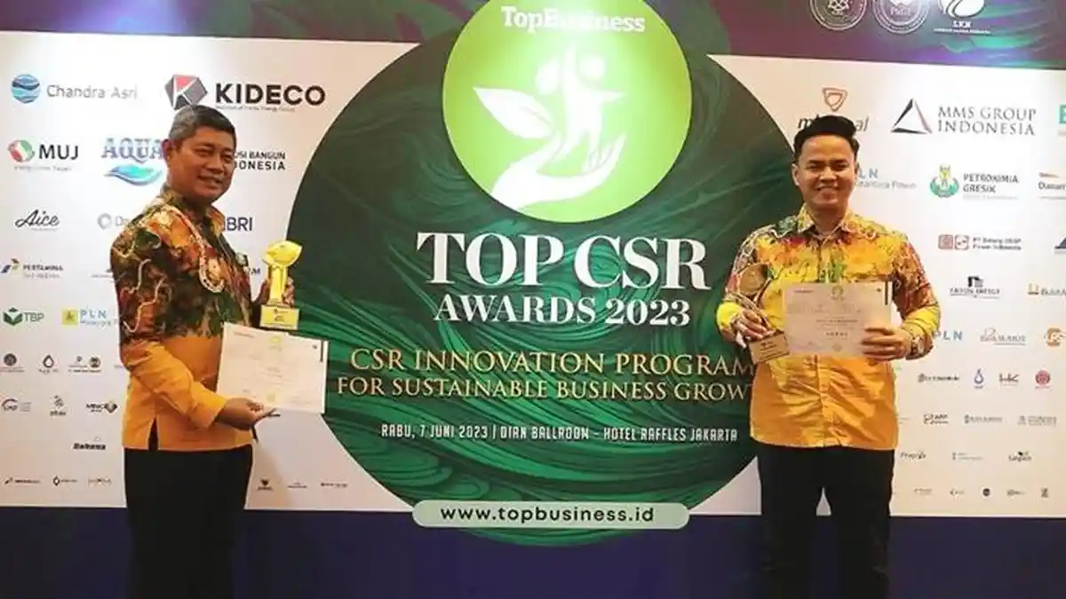 Adaro Indonesia Raih Penghargaan Tertinggi TOP CSR Award 2023