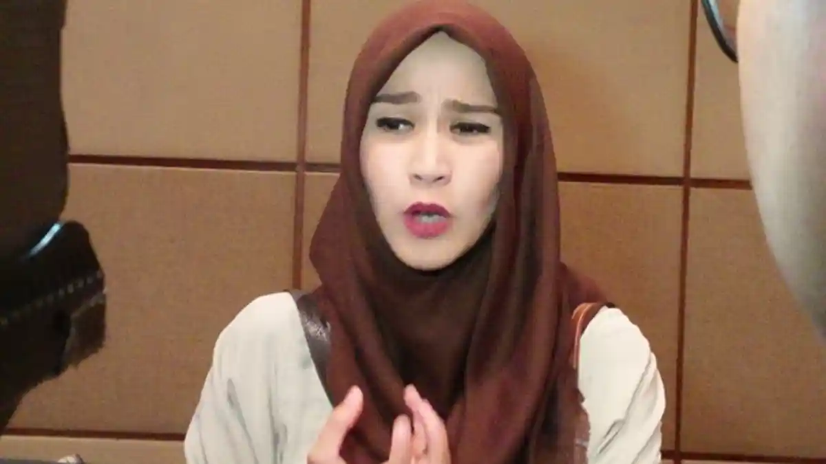 Zaskia Adya Mecca: Luna Maya Jauh Lebih Ahli dari Aku