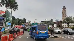 Suasana-kemacetan-di-Jalan-Raya-Puncak-Kabupaten-Bogor-pada-Jumat-1392024.jpg