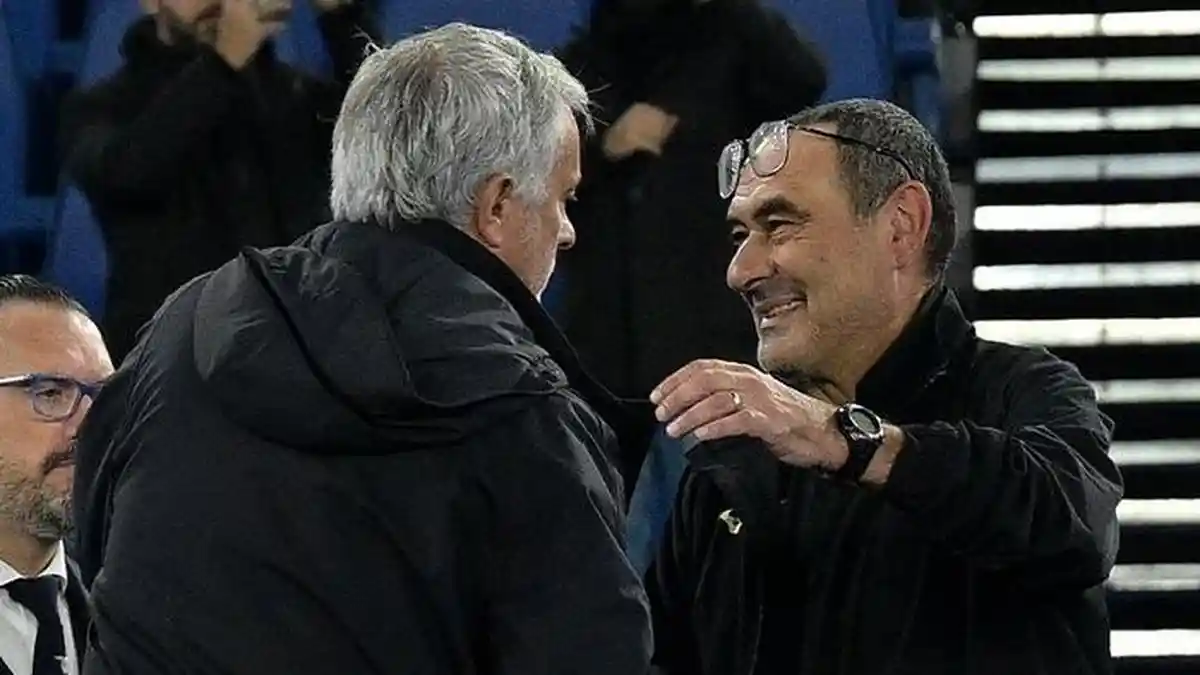 Mesranya Mourinho dan Sarri Usai Lazio vs AS Roma, hanya Kesal Wasit dan Lapangan