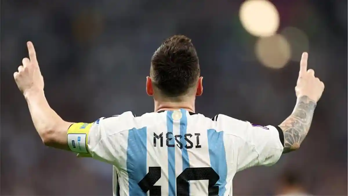 Menang 2-1, Lionel Messi cs Lolos ke Perempat Final Piala Dunia 2022 ...