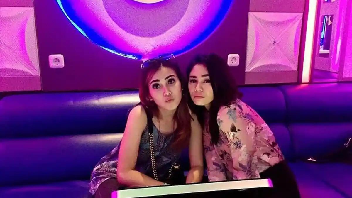 Dulu Populer, Jadi Sahabat Ayu Ting Ting, Ternyata Artis Ini Sudah Meninggal Dikubur Bersama Bayinya