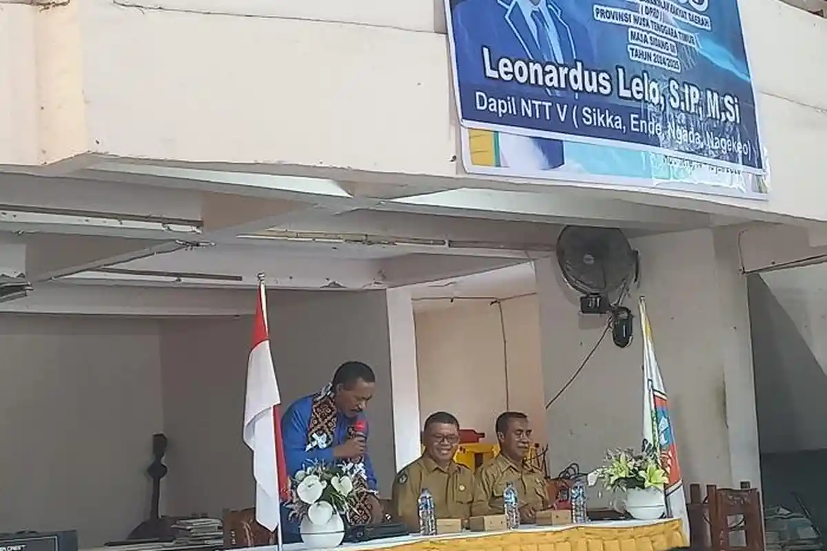 Anggota DPRD NTT Leo Lelo Bawakan Materi Konsensus Kebangsaan di MPLS