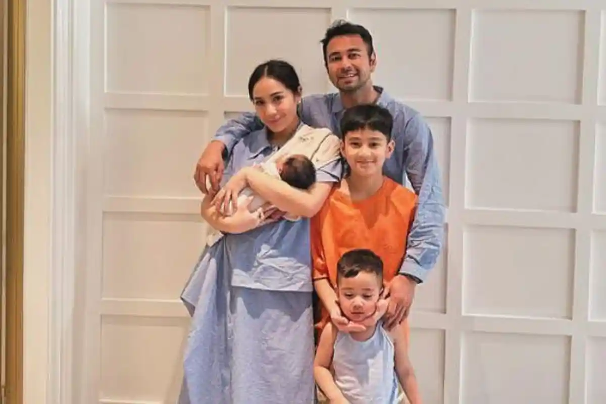Asal Usul Baby 'Lily' Anak Adopsi Nagita Slavina dan Raffi Ahmad, Bukan dari Palestina