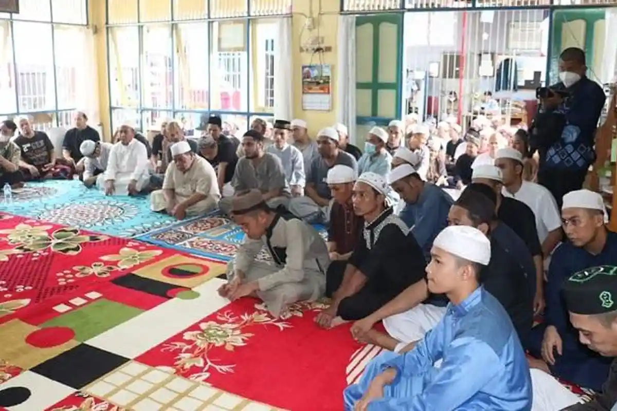 Dukung Kegiatan Warga Binaan di Rutan Kandangan, Baznas Berikan  Bantuan Peralatan Maulid Habsy