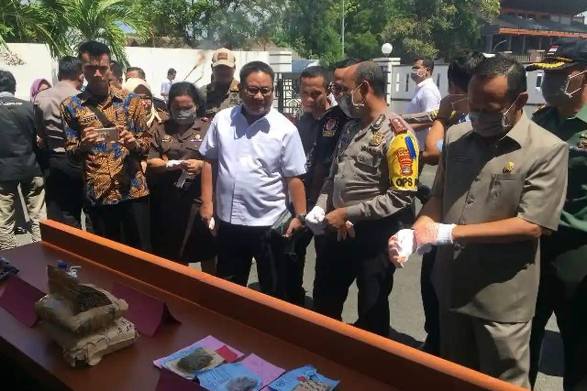 Kejari Kalianda Musnahkan 1.000 Gram Sabu