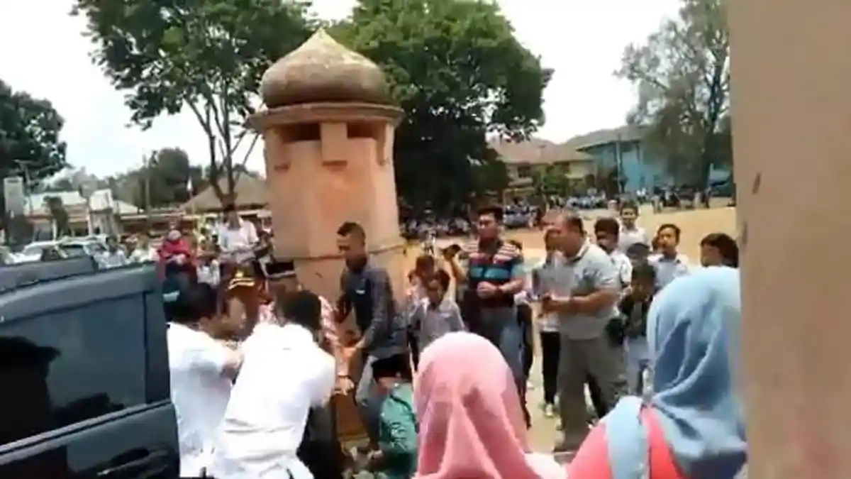 Usus Sepanjang 47 Cm Dipotong, La Nyalla Pastikan Serangan ke Wiranto Bukan Setting-an
