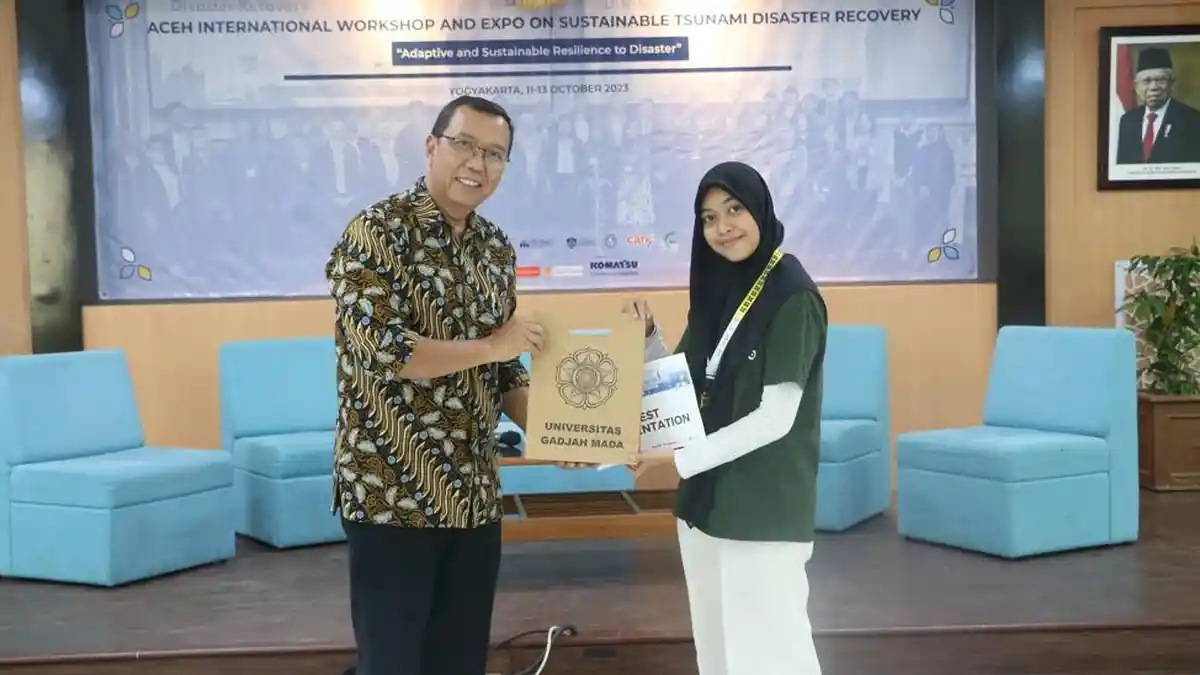Mahasiswi USK Raih Best Presenter pada Konferensi Internasional di UGM
